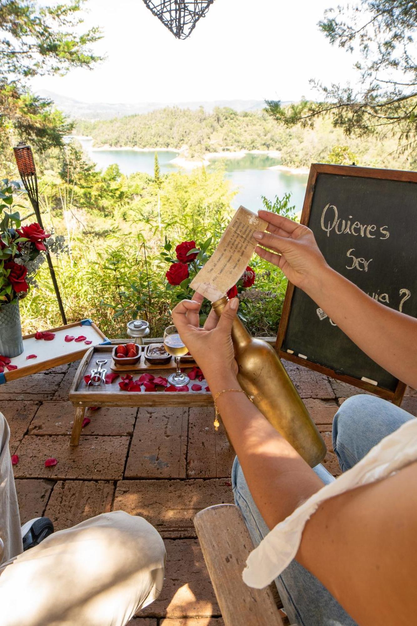 Levit Glamping - Hotel Guatapé ADULTS ONLY Bagian luar foto